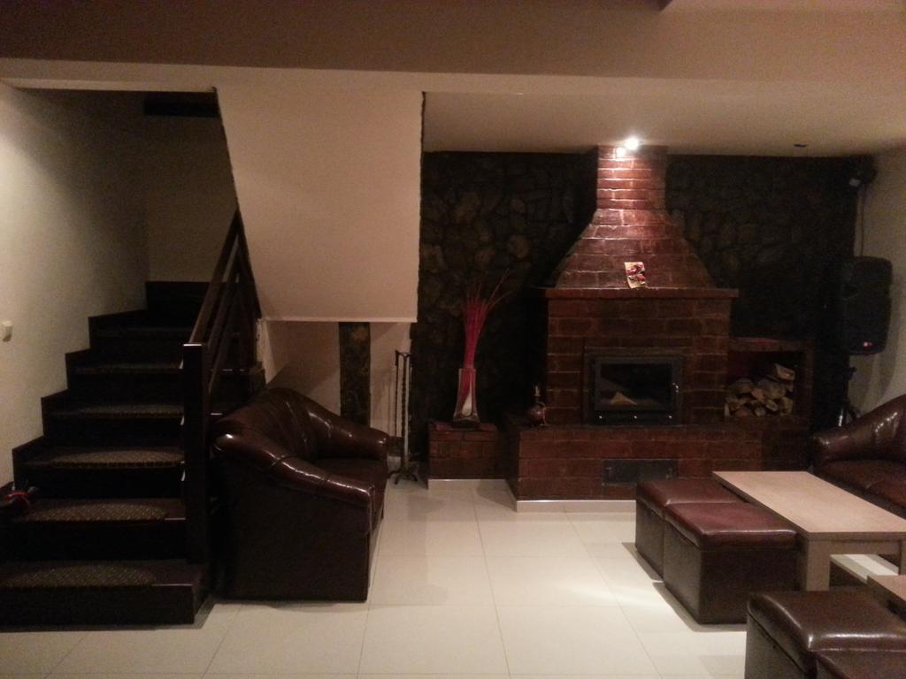 Casa De Vacanta Silvia Vărmaga Buitenkant foto