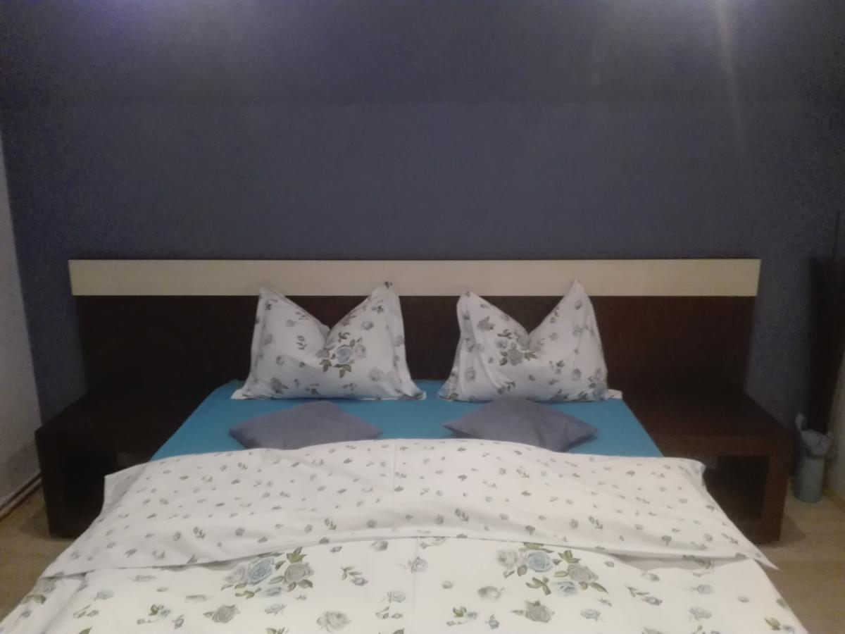 Casa De Vacanta Silvia Vărmaga Kamer foto