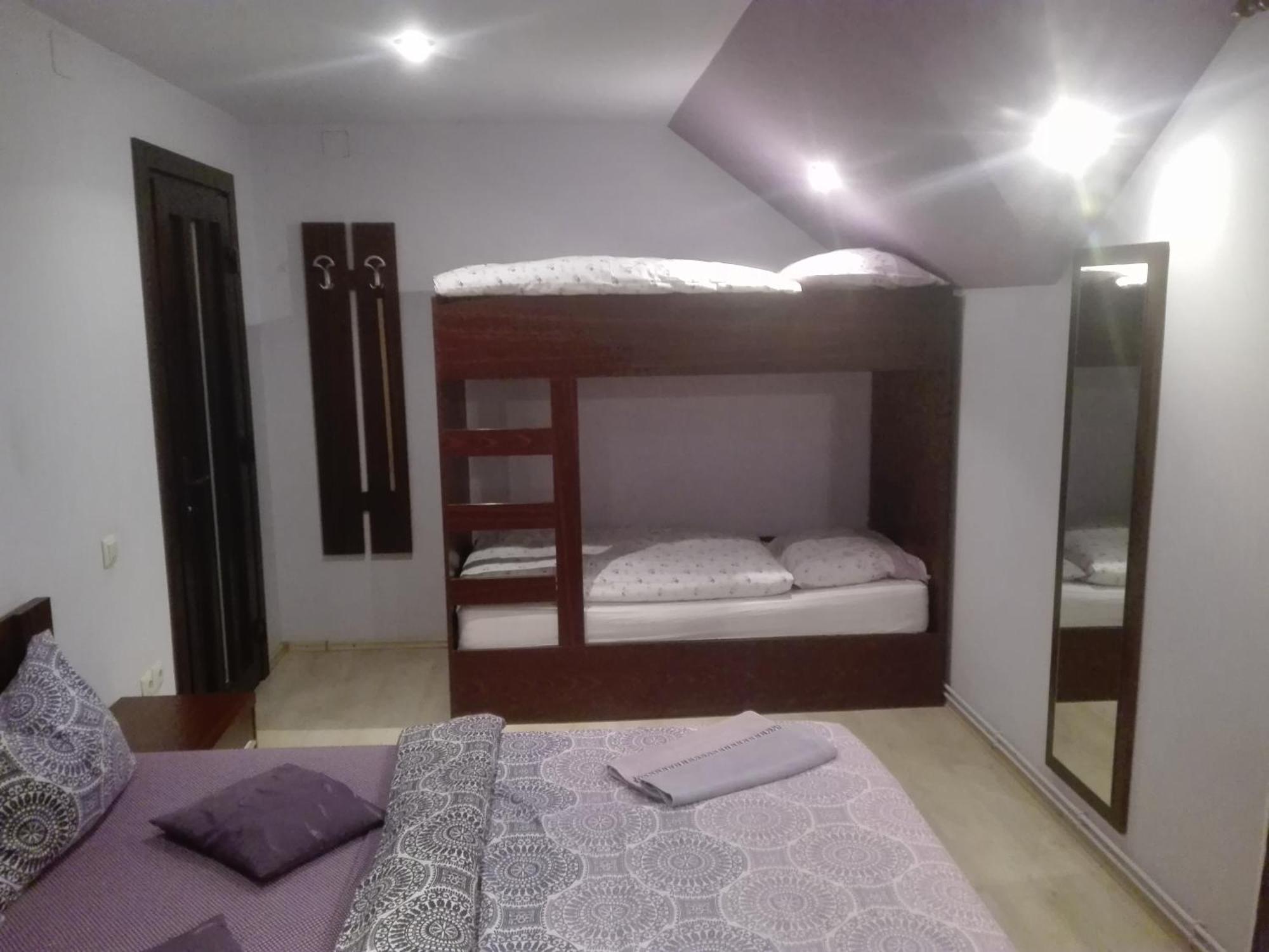 Casa De Vacanta Silvia Vărmaga Buitenkant foto