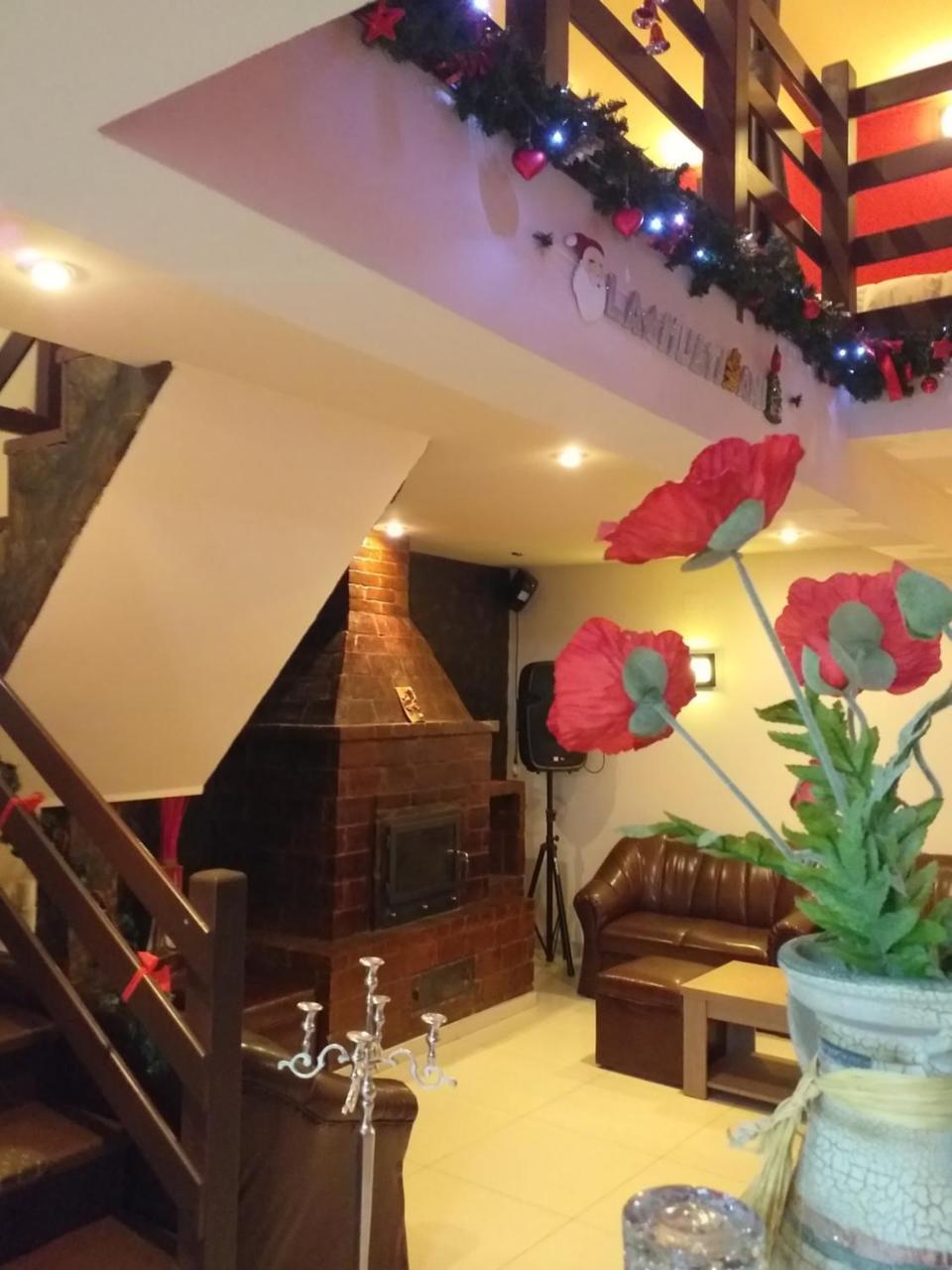 Casa De Vacanta Silvia Vărmaga Buitenkant foto