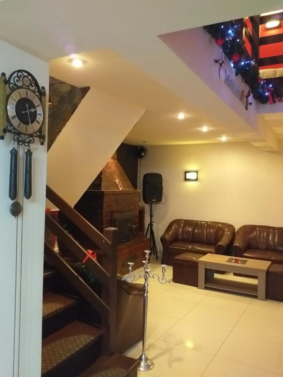 Casa De Vacanta Silvia Vărmaga Buitenkant foto